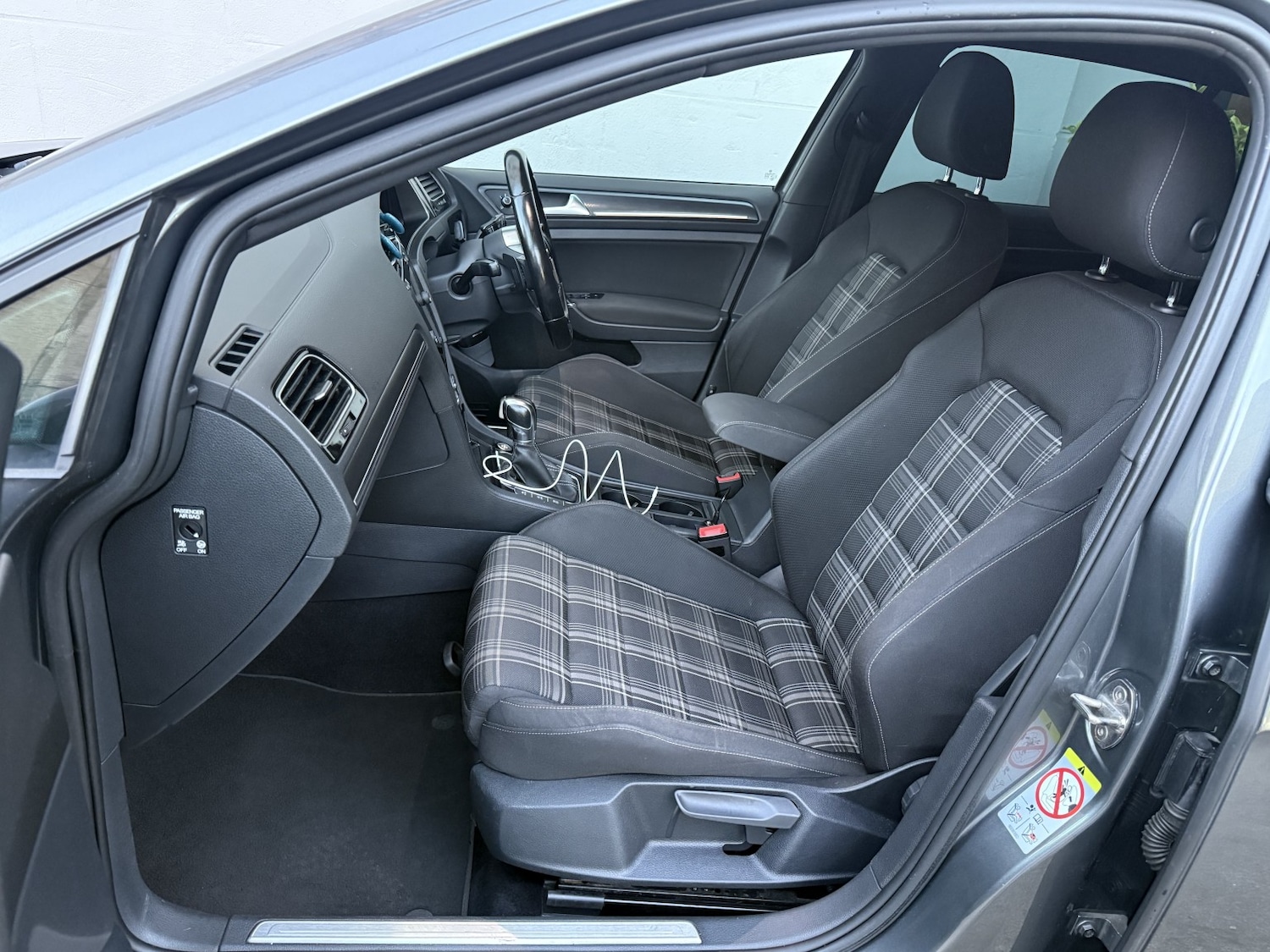 Used Volkswagen Golf 2017 for sale - 77314022: Photo 10