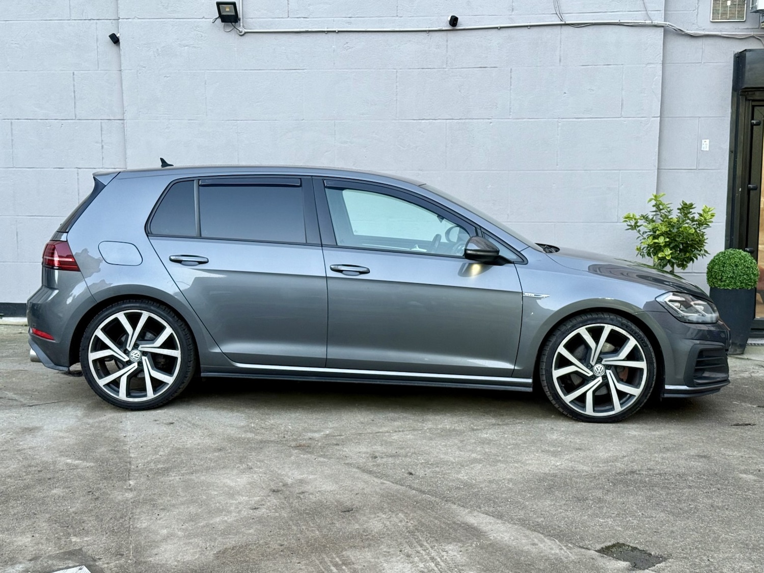 Used Volkswagen Golf 2017 for sale - 77314022: Photo 6