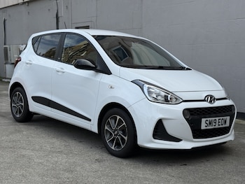 Used Hyundai i10 2019 for sale - 79130732: Photo
