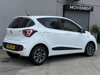 Used Hyundai i10 2019 for sale - 79130732: Photo