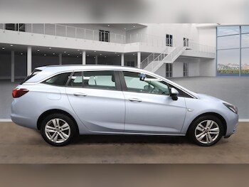 Used Vauxhall Astra 2017 for sale - 77721209: Photo