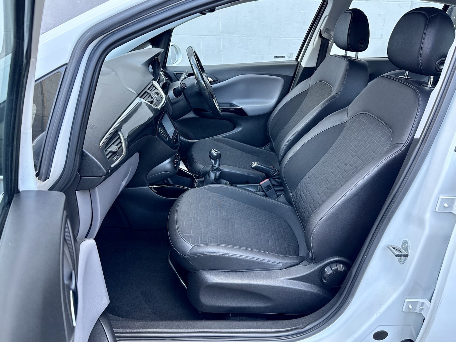 Used Vauxhall Corsa 2015 for sale - 76268523: Photo 13