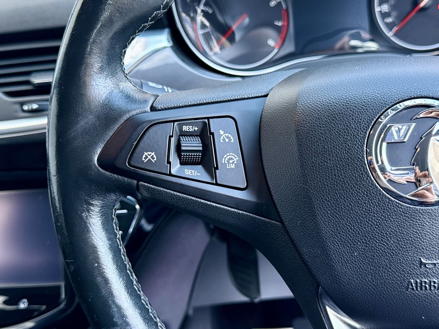 Used Vauxhall Corsa 2015 for sale - 76268523: Photo 21