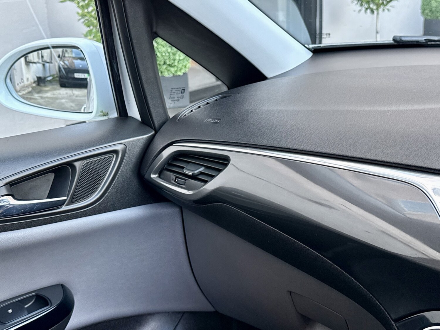 Used Vauxhall Corsa 2015 for sale - 76268523: Photo 23