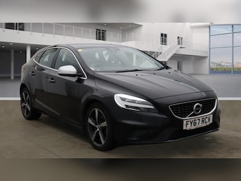 2017 - T2 [122] R DESIGN Nav Plus 5dr