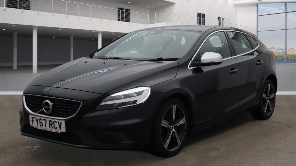 Used Volvo V40 2017 for sale - 77395212: Photo 2