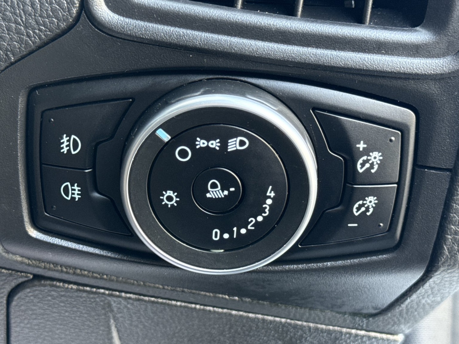 Used Ford Focus 2015 for sale - 77991587: Photo 20