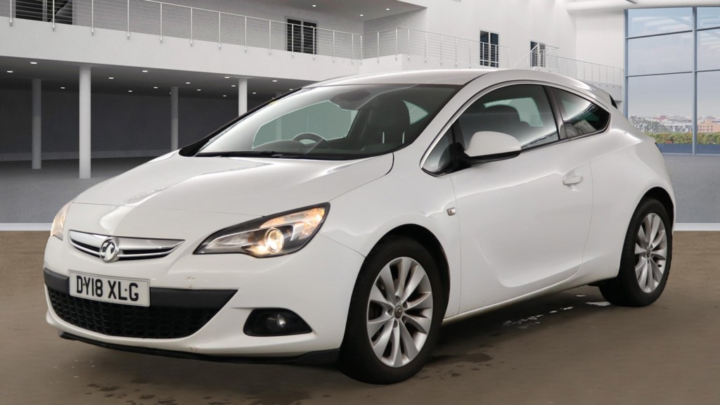 Used Vauxhall Astra GTC 2018 for sale - 76439936: Photo 2