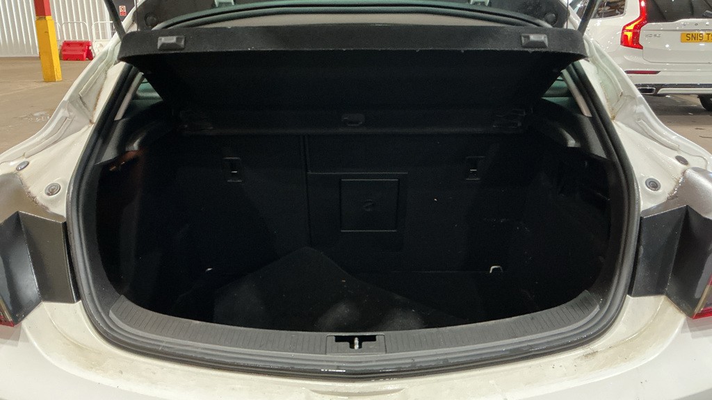 Used Vauxhall Astra GTC 2018 for sale - 76439936: Photo 6