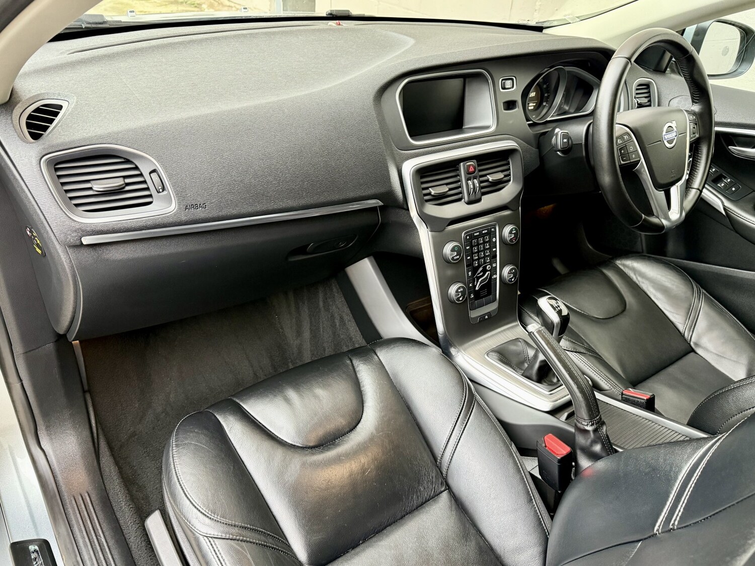 Used Volvo V40 2016 for sale - 77465001: Photo 19