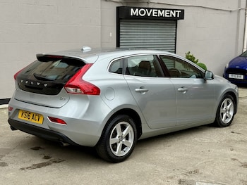 Used Volvo V40 2016 for sale - 77465001: Photo