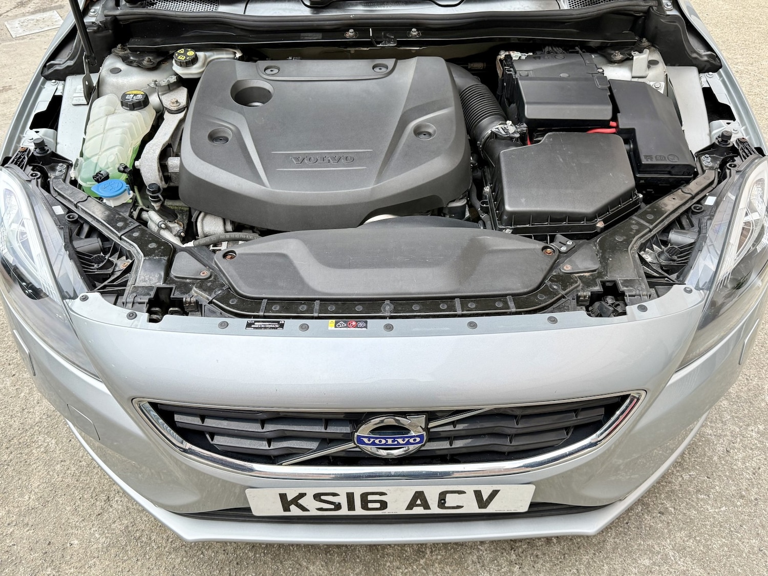 Used Volvo V40 2016 for sale - 77465001: Photo 9