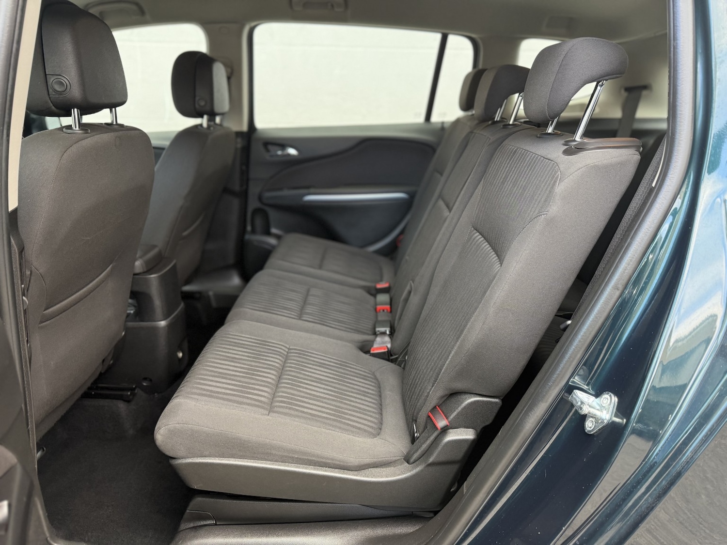 Used Vauxhall Zafira Tourer 2015 for sale - 76358159: Photo 14