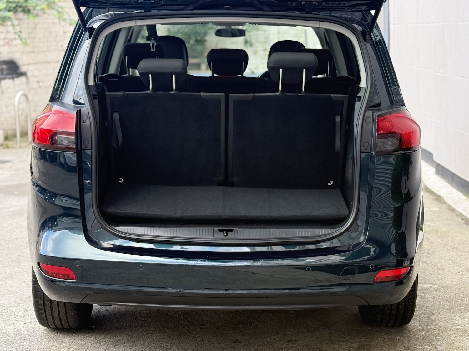 Used Vauxhall Zafira Tourer 2015 for sale - 76358159: Photo 17