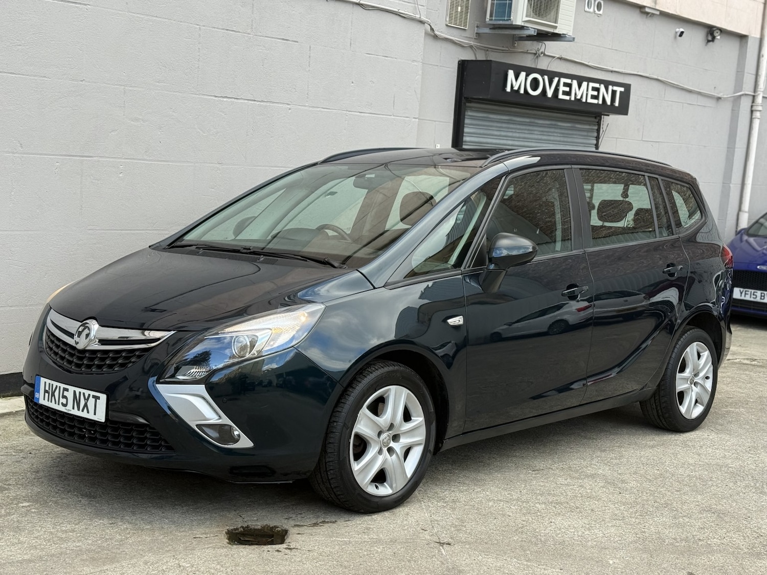 Used Vauxhall Zafira Tourer 2015 for sale - 76358159: Photo 2