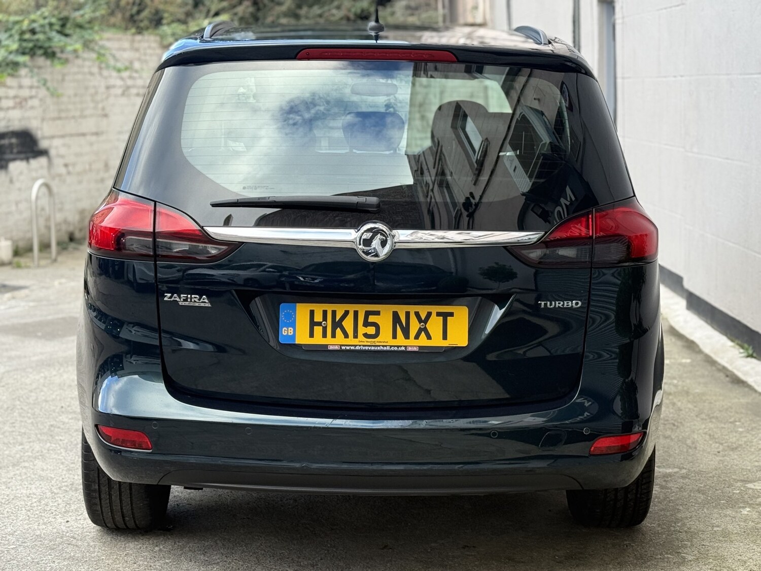 Used Vauxhall Zafira Tourer 2015 for sale - 76358159: Photo 8