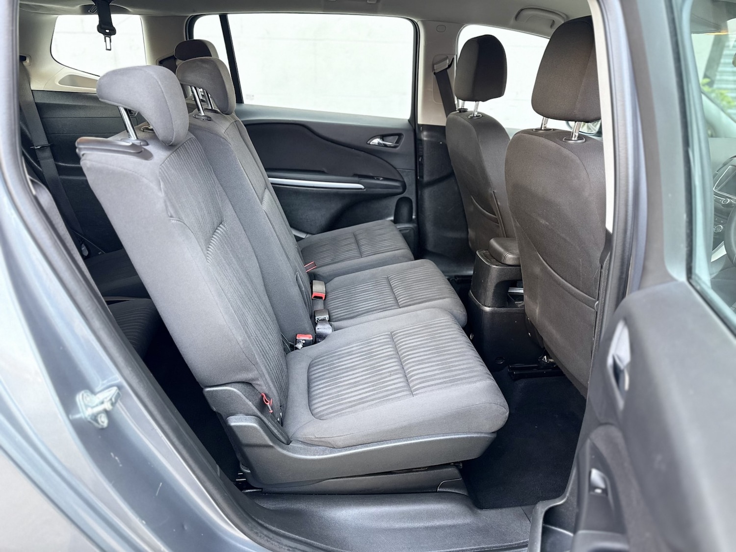 Used Vauxhall Zafira Tourer 2017 for sale - 77483646: Photo 12