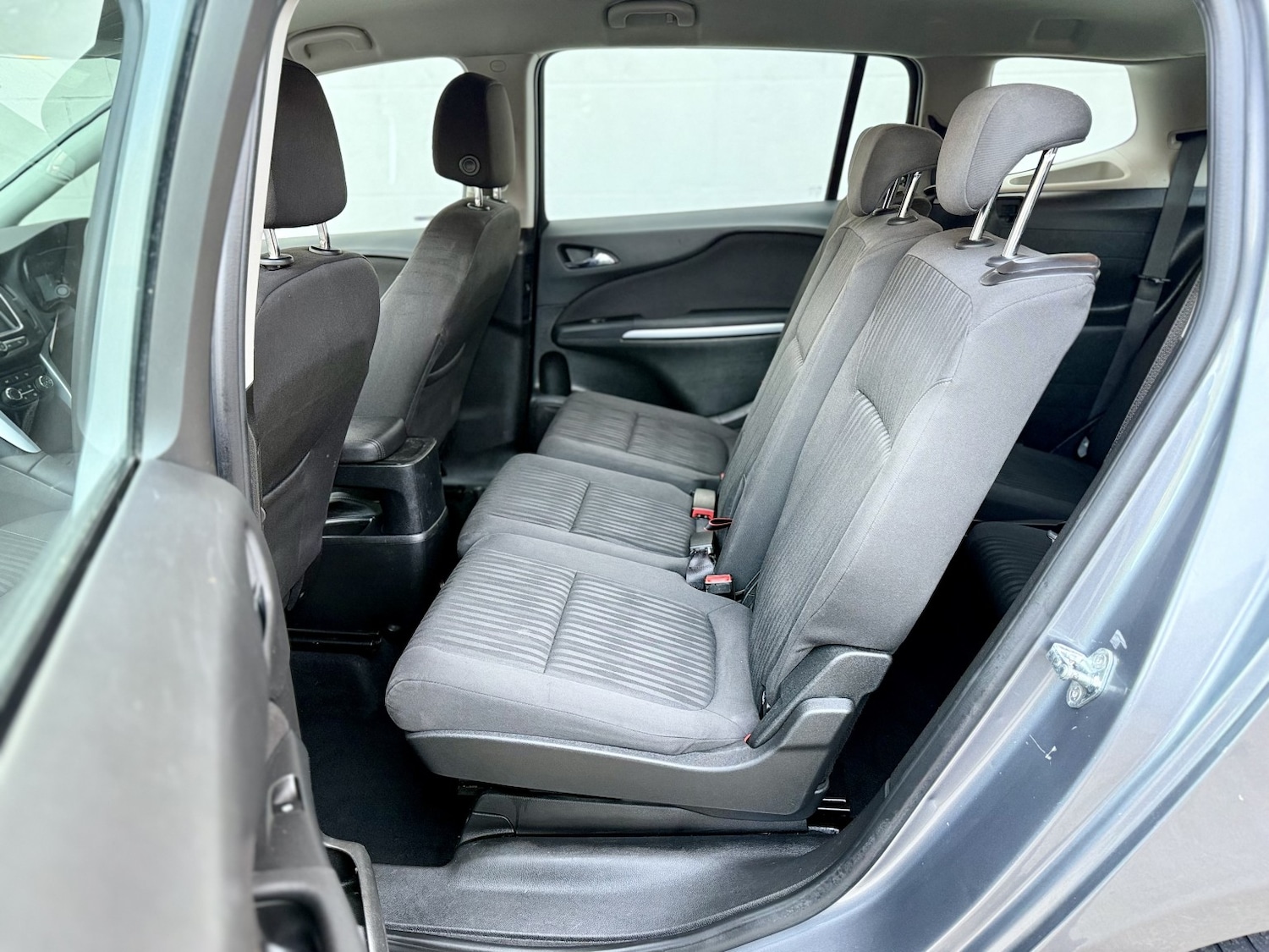 Used Vauxhall Zafira Tourer 2017 for sale - 77483646: Photo 15