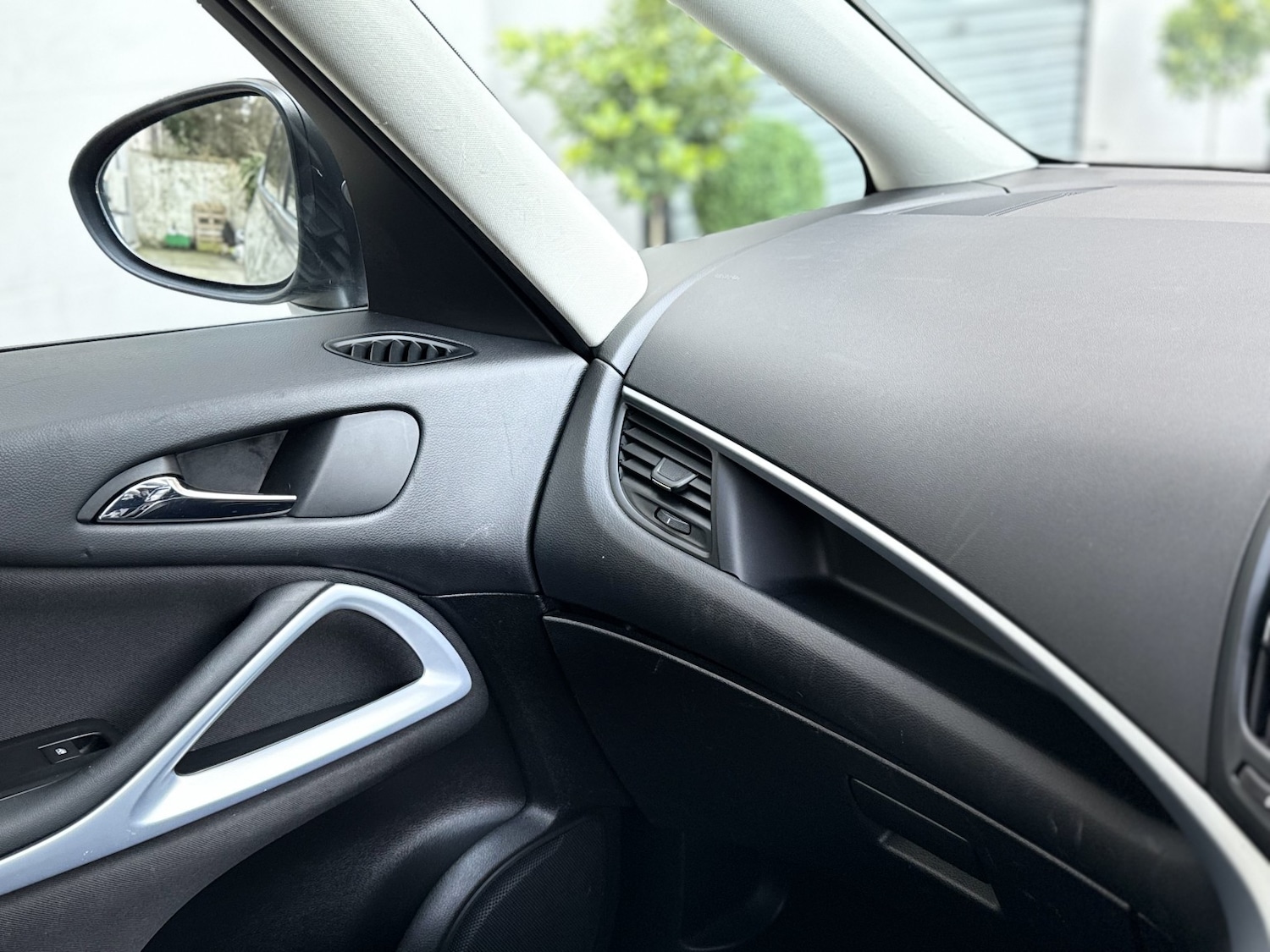 Used Vauxhall Zafira Tourer 2017 for sale - 77483646: Photo 27