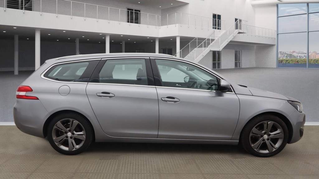 Used Peugeot 308 2016 for sale - 77483707: Photo 5