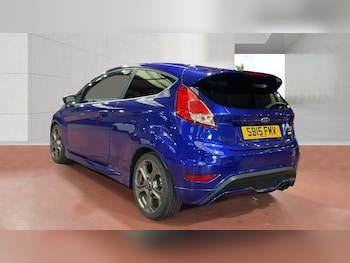 Used Ford Fiesta 2015 for sale - 78469727: Photo