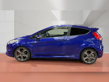 Used Ford Fiesta 2015 for sale - 78469727: Photo