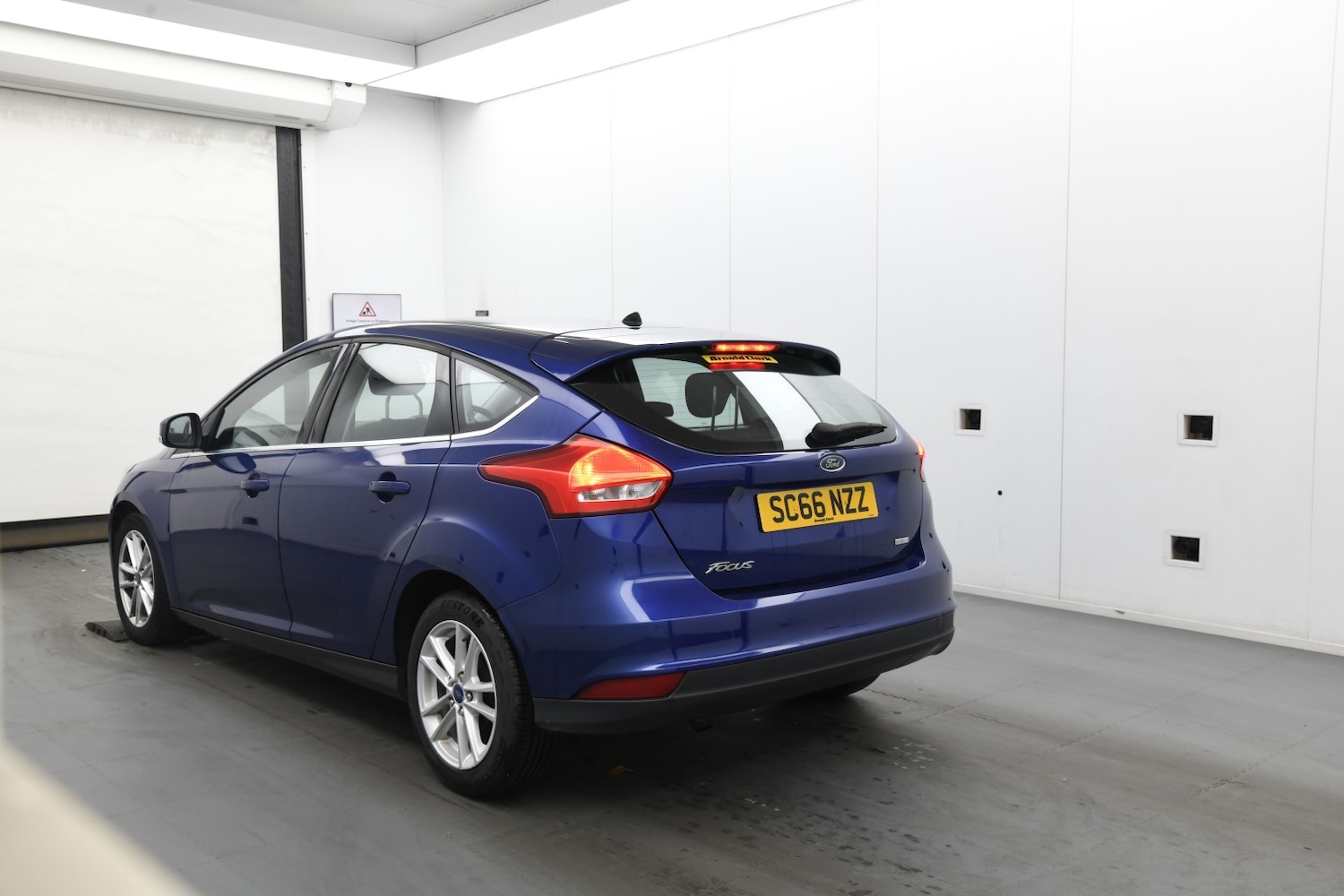 Used Ford Focus 2017 for sale - 76439837: Photo 3