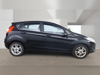 Used Ford Fiesta 2016 for sale - 79539593: Photo