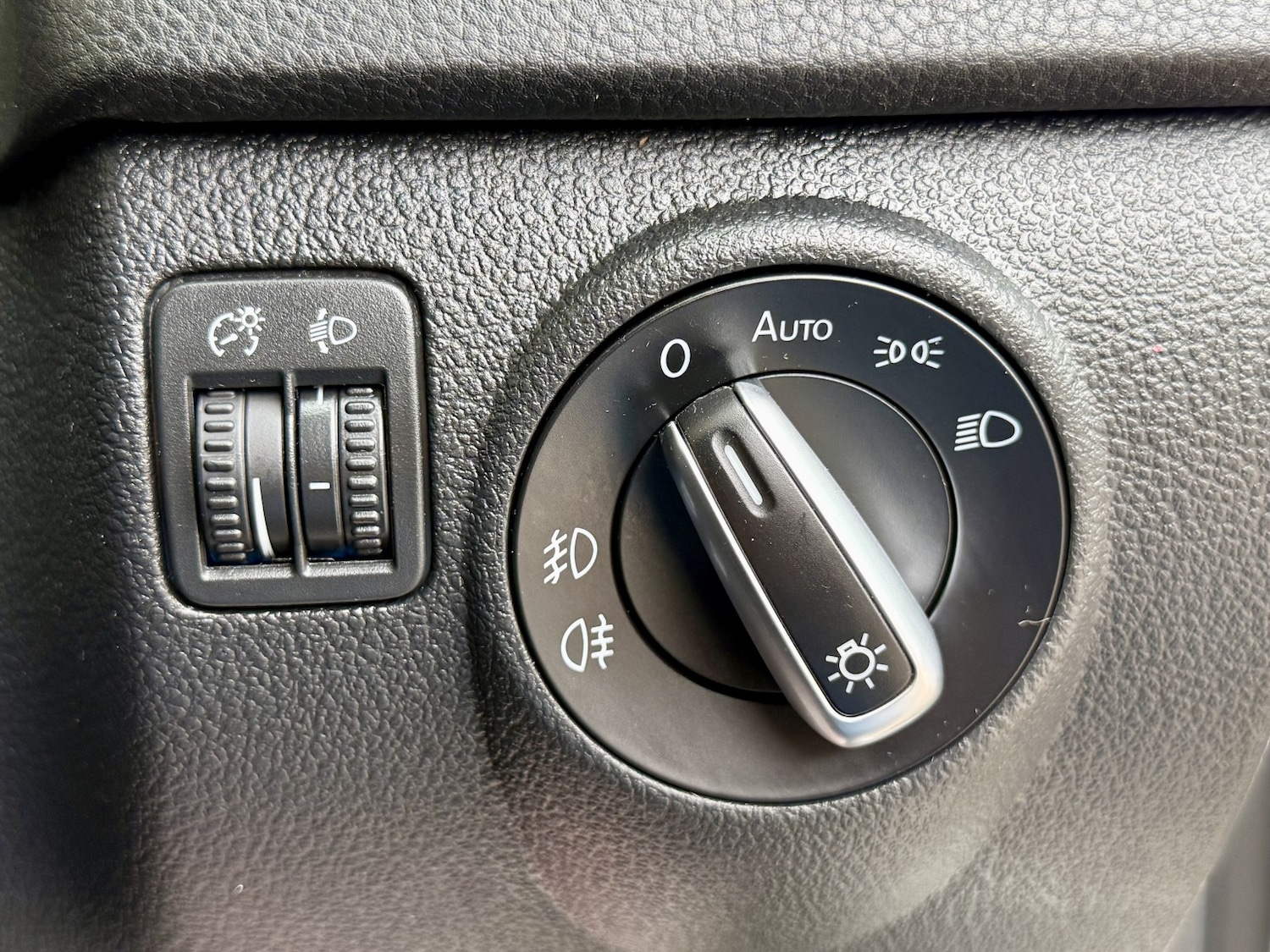 Used Volkswagen Tiguan 2016 for sale - 77636990: Photo 27