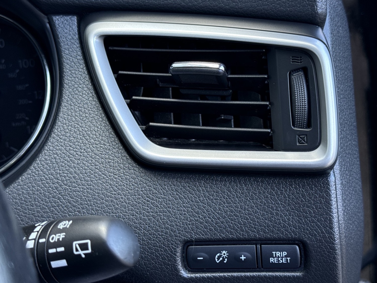 Used Nissan X-Trail 2016 for sale - 77636940: Photo 27