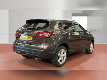 Used Nissan Qashqai 2018 for sale - 79067380: Photo