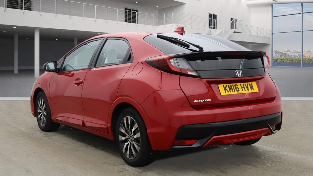 Used Honda Civic 2016 for sale - 77636995: Photo 3