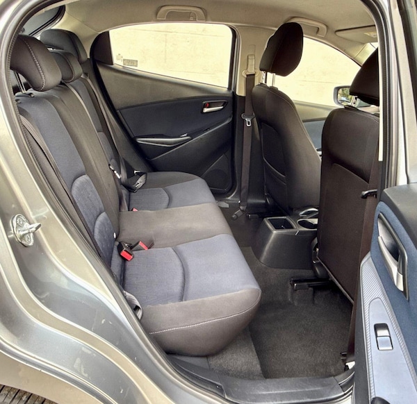 Used Mazda Mazda2 2015 for sale - 75740456: Photo 14