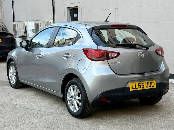Used Mazda Mazda2 2015 for sale - 75740456: Photo 4