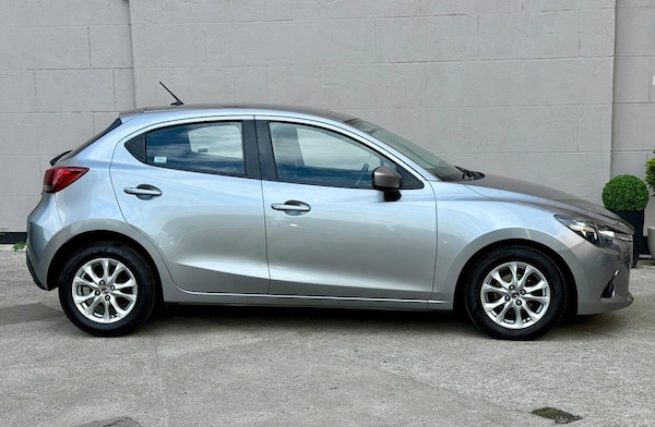 Used Mazda Mazda2 2015 for sale - 75740456: Photo 5