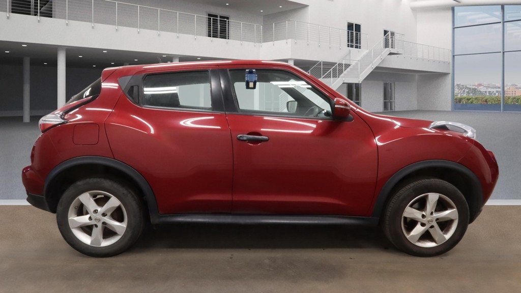 Used Nissan Juke 2015 for sale - 77981821: Photo 2