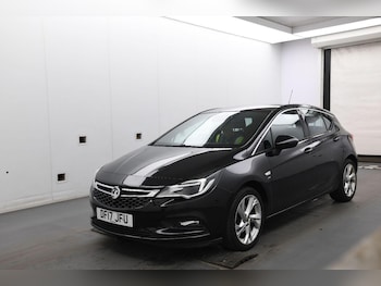 Used Vauxhall Astra 2017 for sale - 76120283: Photo 2