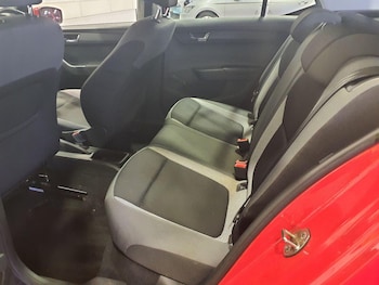 Used Skoda Fabia 2015 for sale - 76120237: Photo 2