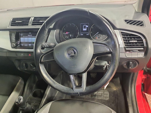 Used Skoda Fabia 2015 for sale - 76120237: Photo 5