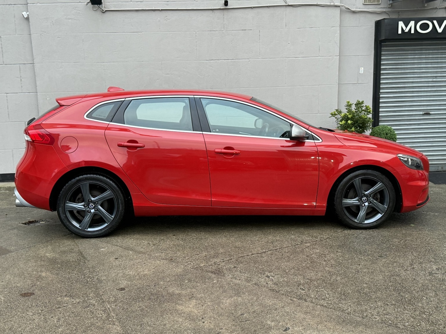 Used Volvo V40 2016 for sale - 77681683: Photo 3