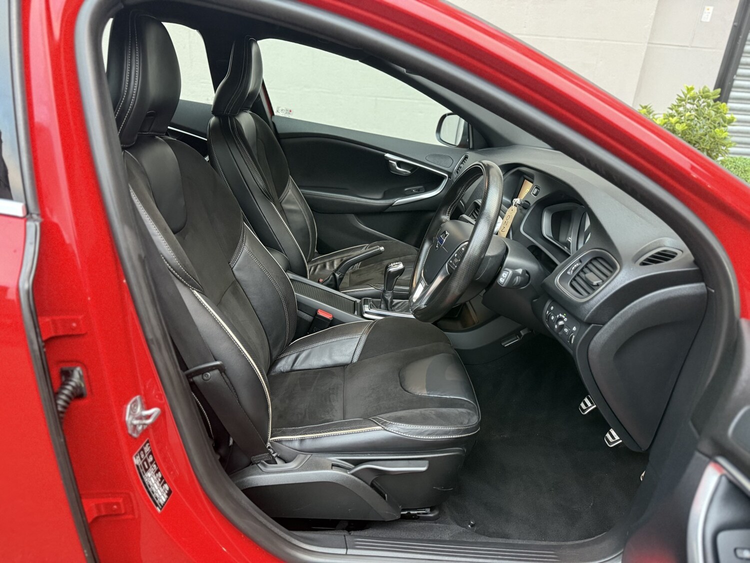 Used Volvo V40 2016 for sale - 77681683: Photo 9