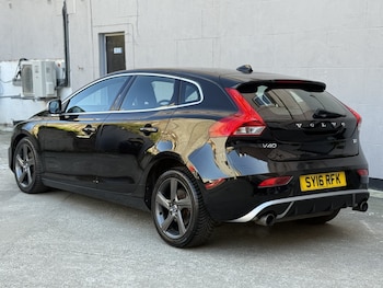 Used Volvo V40 2016 for sale - 78383332: Photo