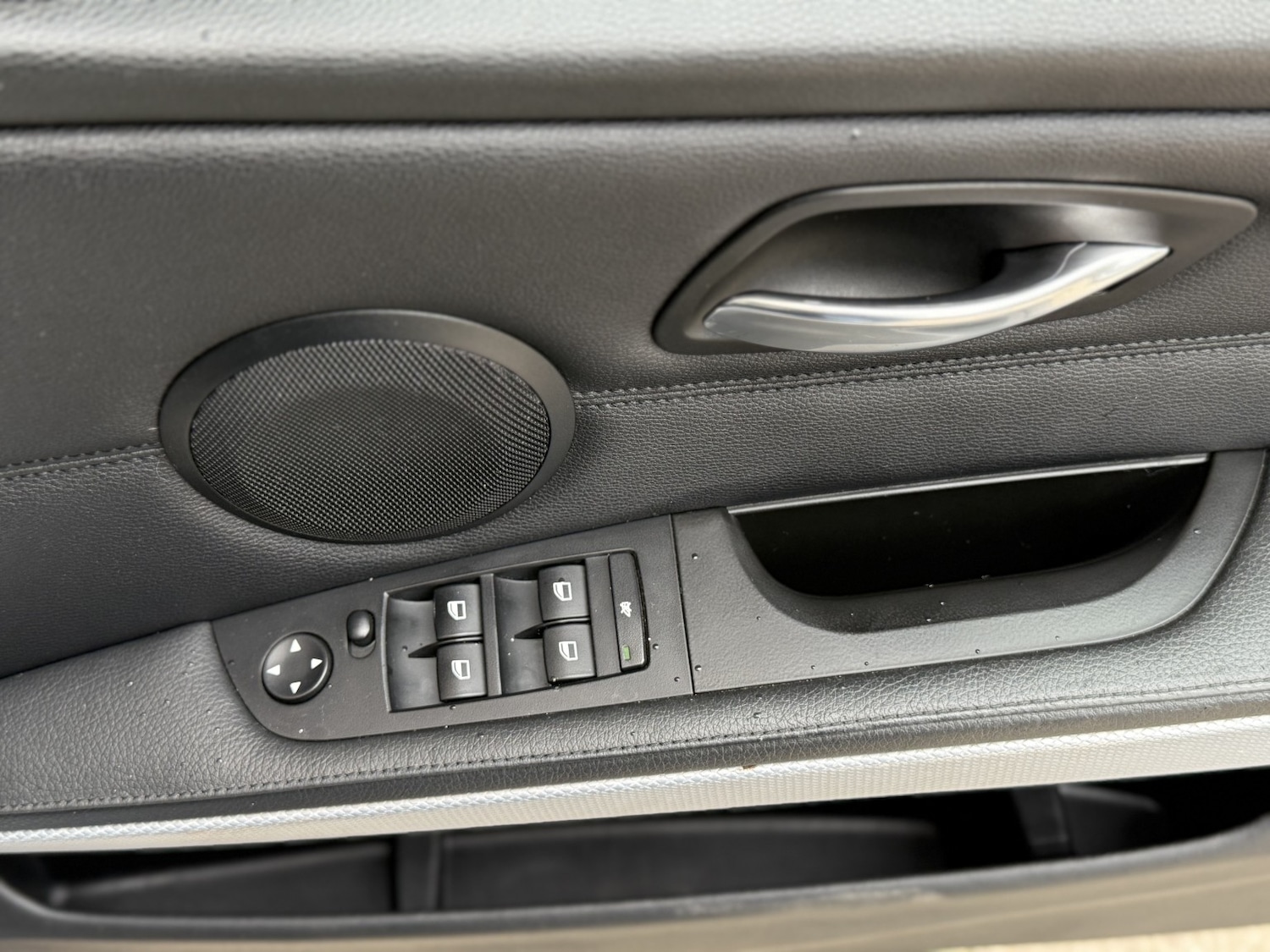 Used BMW 3 Series 2011 for sale - 77508422: Photo 18