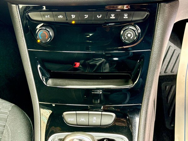 Used Vauxhall Astra 2016 for sale - 76237146: Photo 17