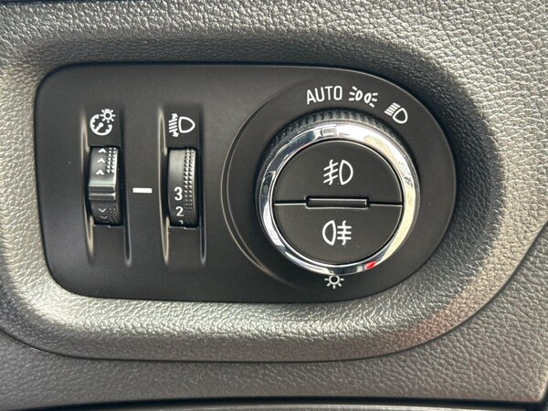 Used Vauxhall Astra 2016 for sale - 76237146: Photo 25