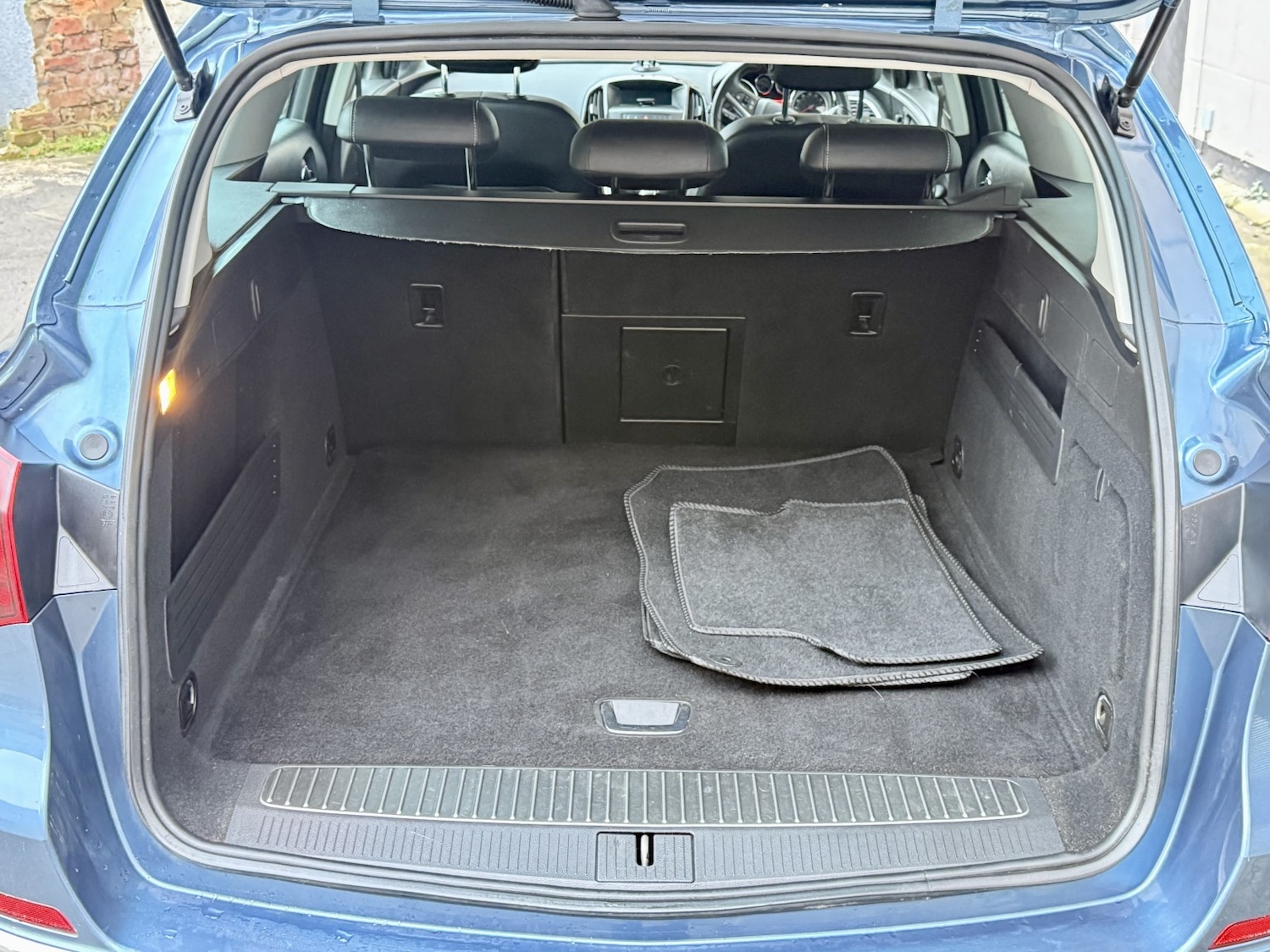 Used Vauxhall Astra 2015 for sale - 76837009: Photo 11