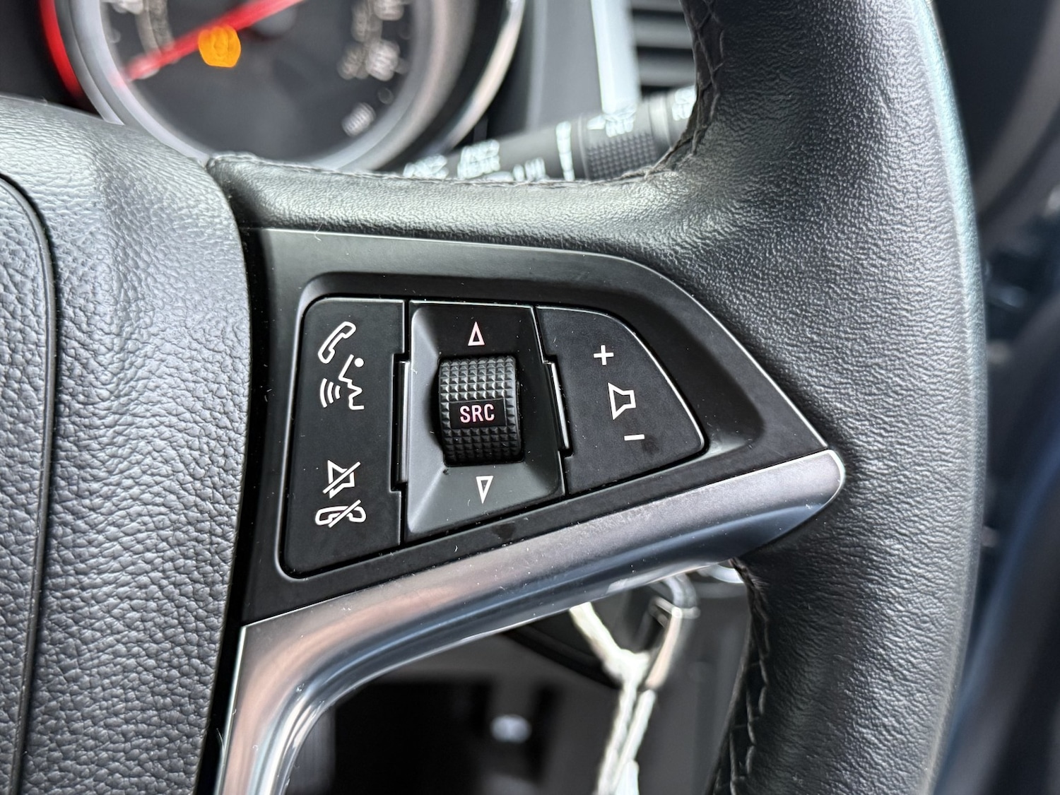 Used Vauxhall Astra 2015 for sale - 76837009: Photo 23