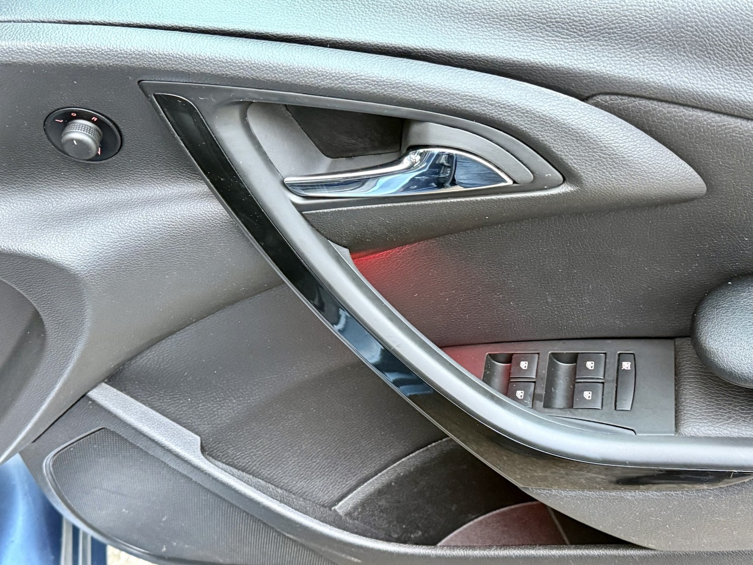 Used Vauxhall Astra 2015 for sale - 76837009: Photo 24