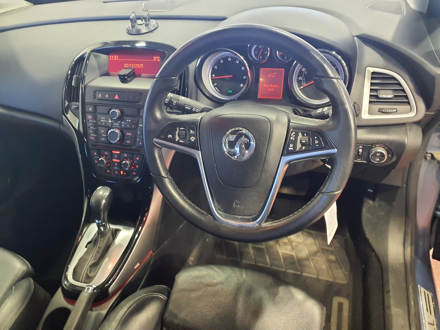 Used Vauxhall Astra 2015 for sale - 76837009: Photo 4