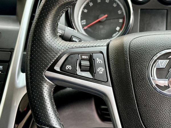 Used Vauxhall Astra GTC 2015 for sale - 75691874: Photo 21